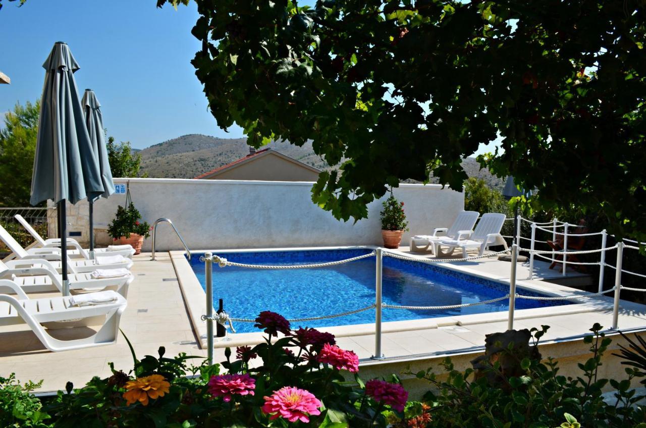 Apartments Villa Ra Zaboric Dış mekan fotoğraf
