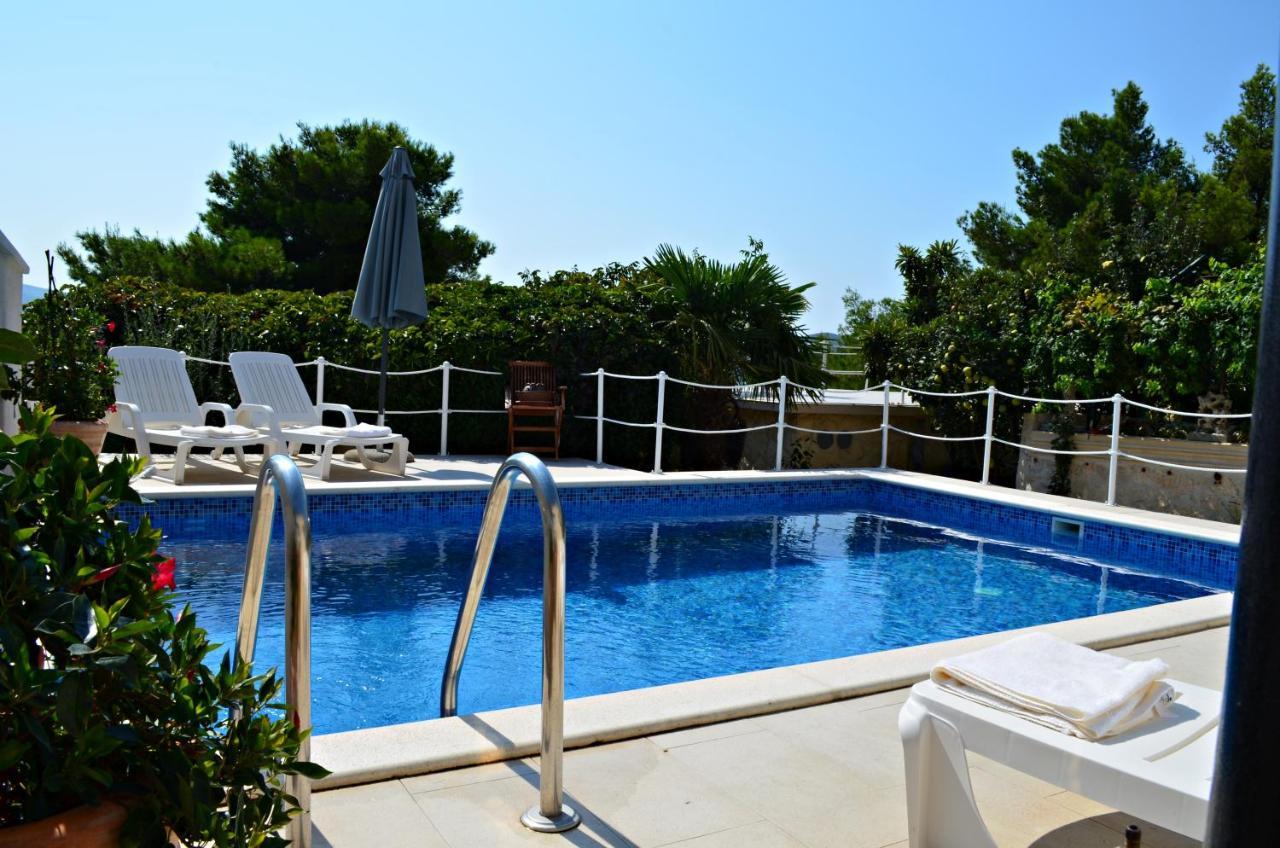 Apartments Villa Ra Zaboric Dış mekan fotoğraf